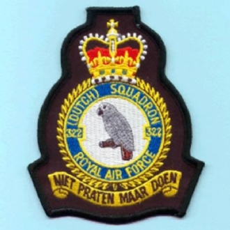 322 (DUTCH) SQN OFFICIAL CREST WITH QUEENS CROWN EMBROIDERED BADGE