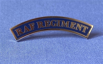 RAF REGIMENT MUDGUARD PIN BADGE