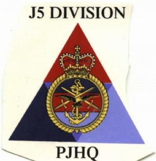 PJHQ J5 DIVISION OFFICIAL CREST COFFEE MUG