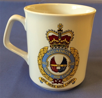 652 SQN AAC CREST WHITE COFFEE MUG