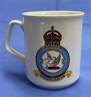 28 SQUADRON CREST MUG - TUDOR CROWN