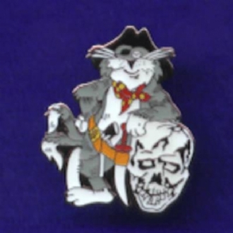 TOMCAT LEANING ON SKULL PIN BADGE