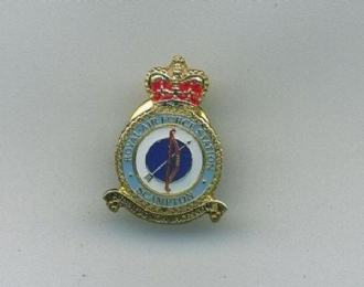 RAF SCAMPTON CREST PIN BADGE