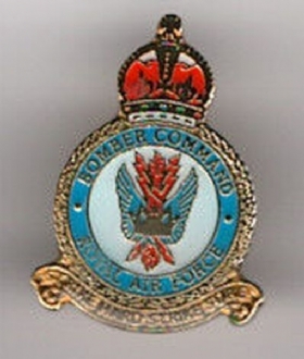 BOMBER COMMAND CREST PIN BADGE