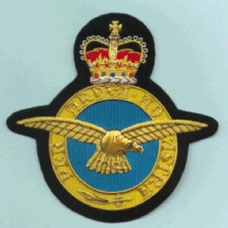 RAF OFFICIAL CREST GOLD WIRE BADGE