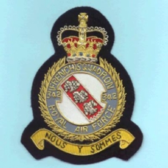 342 (FRENCH) SQN OFFICIAL CREST GOLD WIRE BADGE