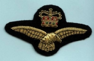 RAF BIRD/CROWN GOLD WIRE BADGE