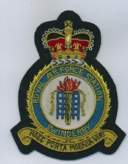 RAF SWINDERBY CREST GOLD WIRE BADGE