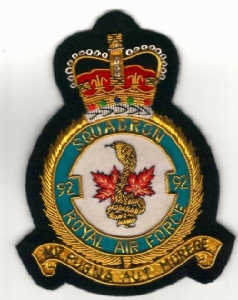 92 SQN CREST GOLD WIRE BADGE